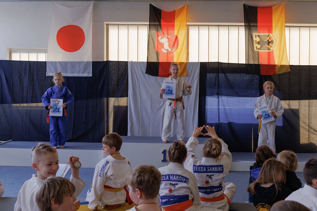 20260228_12h55-podium.jpg